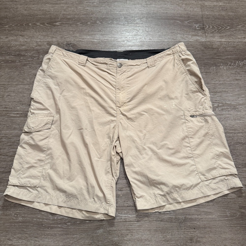 Columbia‎ Shorts Mens 42 Beige Cargo Ripstop Hiking Fishing Camping Outdoor 10"
